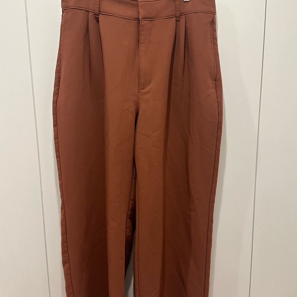 Women’s Abercrombie and Fitch Trousers in Rust